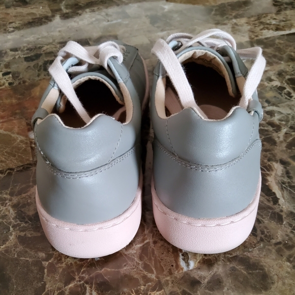 VIONIC MABLE GREY PINK LEATHER ATHLETIC SHOES FASHION SNEAKERS WOMENS SIZE 6M - Picture 5 of 9